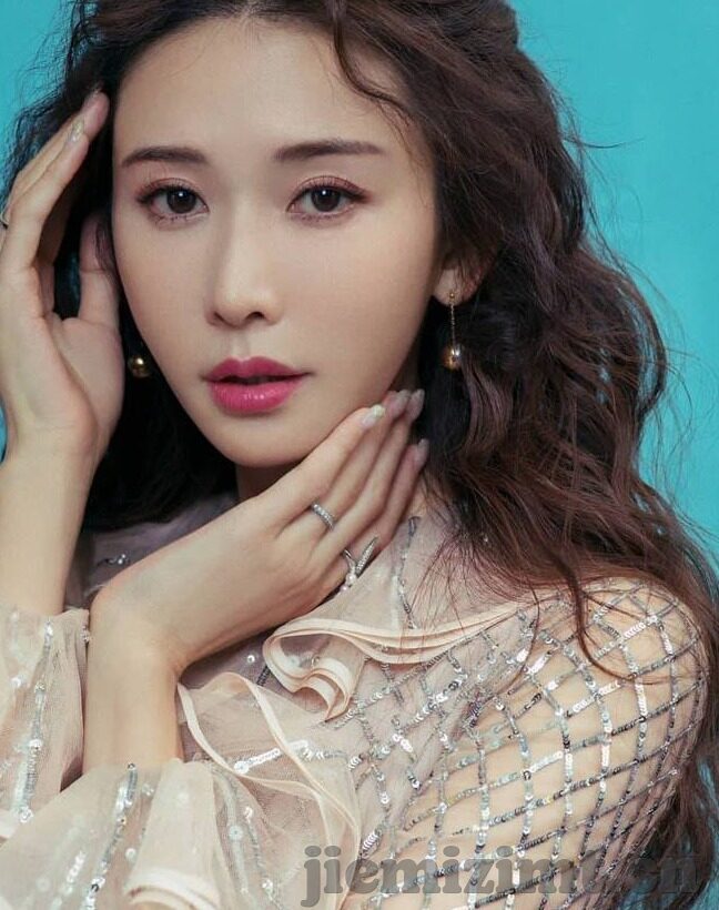 人妻マリさんの性事情-探索人妻マリさん的性情世界，爱与欲望的交织